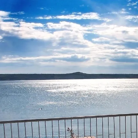 Dubravko Apartman Maslenica