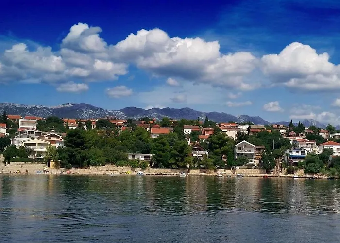 Apartments Dubravko Maslenica