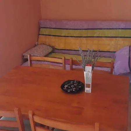 Apartment Apartments Dubravko Maslenica